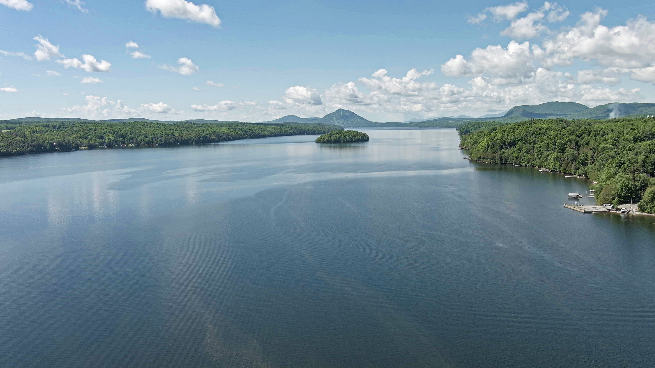 Lac Memphr&eacute;magog, secteur Bryant's Landing. Photo: Niels Jensen.